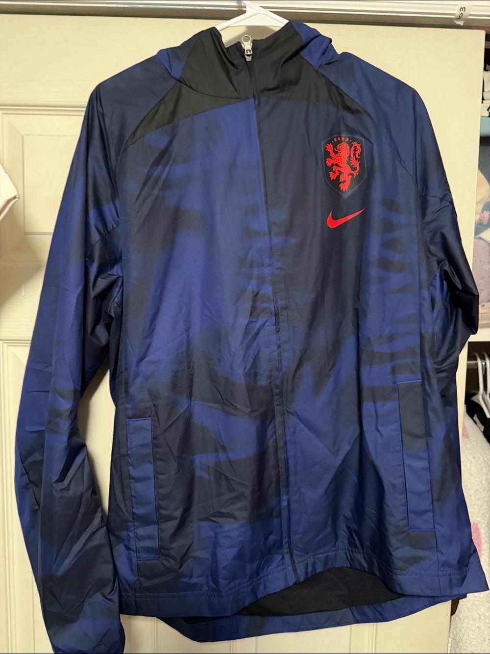 Nike Blue and Red Men's Hooded Windbreaker